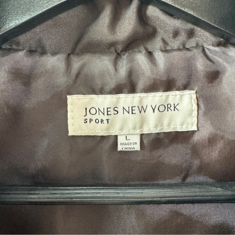 Jones New York Sport Brown Puffer Vest – Women’s L - Picture 4 of 7